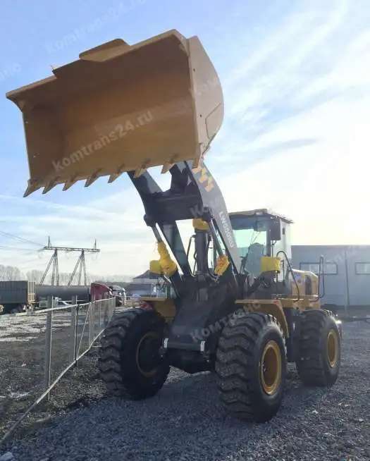фронтальный погрузчик XCMG LW550RU