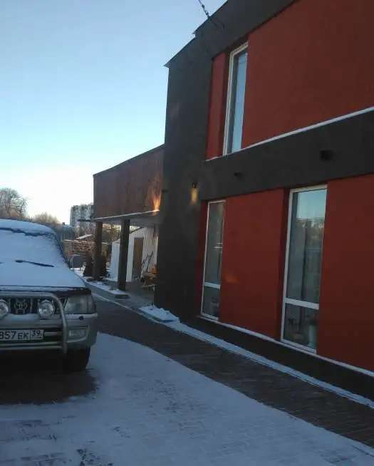 продам, серова 2 110,00 м2