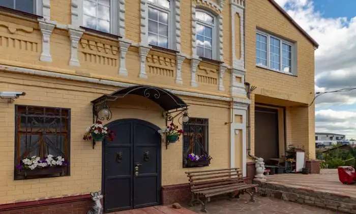 Продажа коттеджа, Кстовский район, село Безводное, улица Советская, 15а 240,00 м2