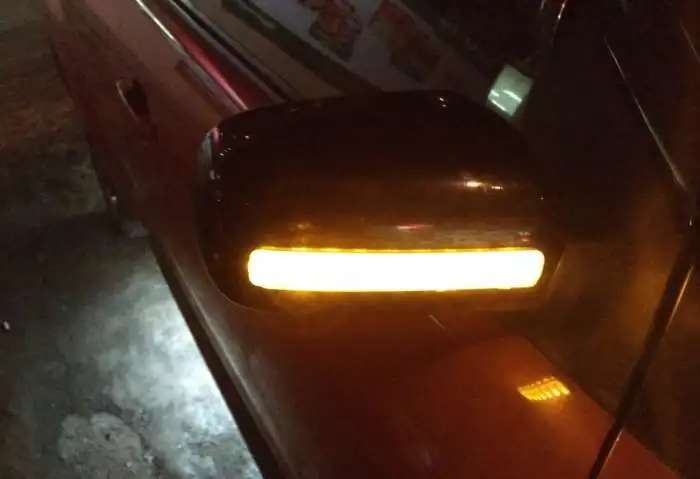 Toyota Ist, 2003, чёрно-красный стайлинг