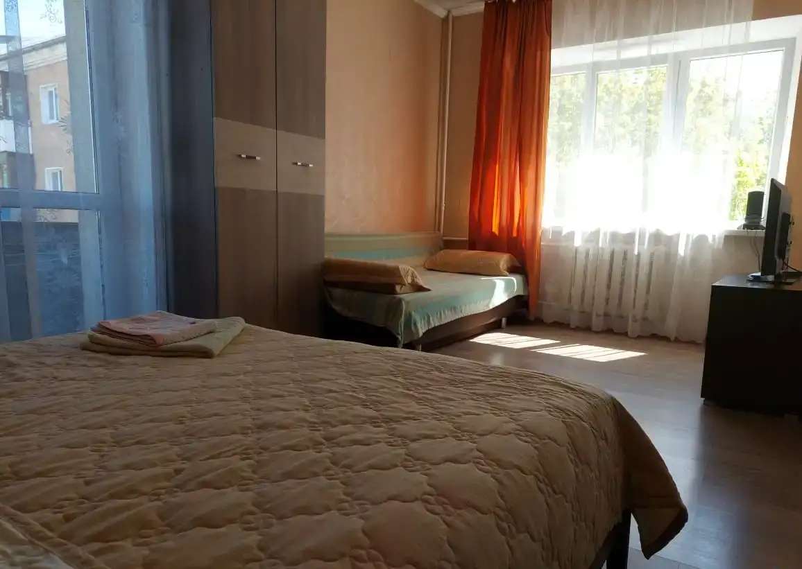 квартира в центре, Багратиона 87