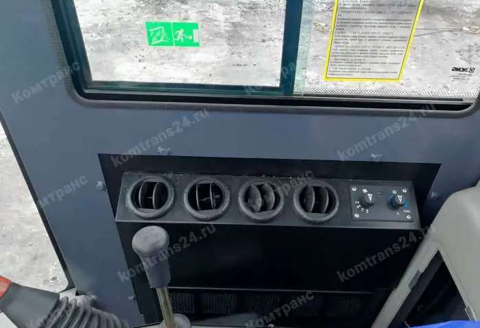 фронтальный погрузчик XCMG LW180FV