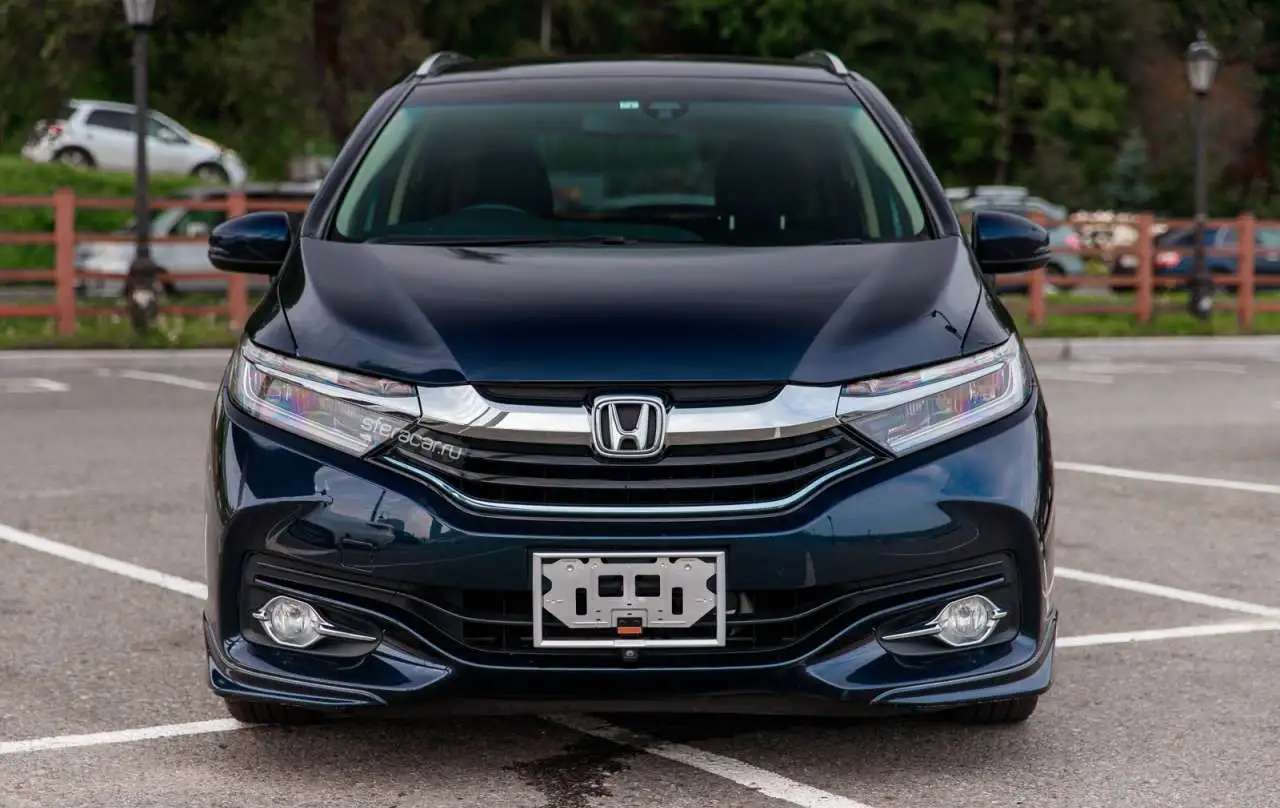 Honda Shuttle, 2016 г GP7 ПРОДАЕТСЯ В ОТЛИЧНОМ СОСТОЯНИИ С АУКЦИОНОВ ЯПОНИИ ПОД ЗАКАЗ