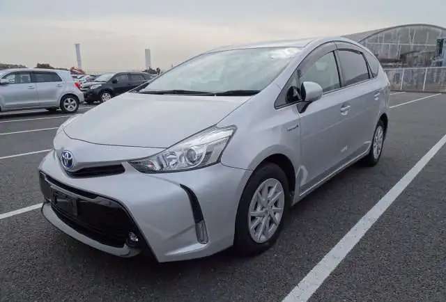 Toyota Prius Alpha, 2014 г ZVW40