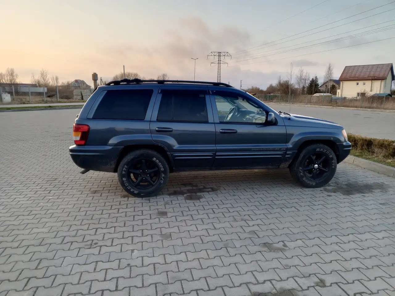 Продам Jeep Grand Cherokee