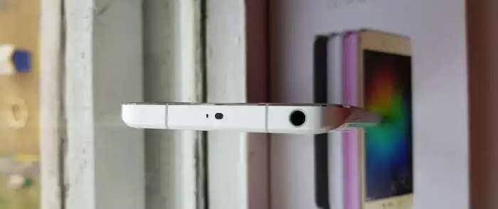 Продам телефон xiaomi mi5 на 32гб