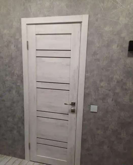 Установка межкомнатных дверей