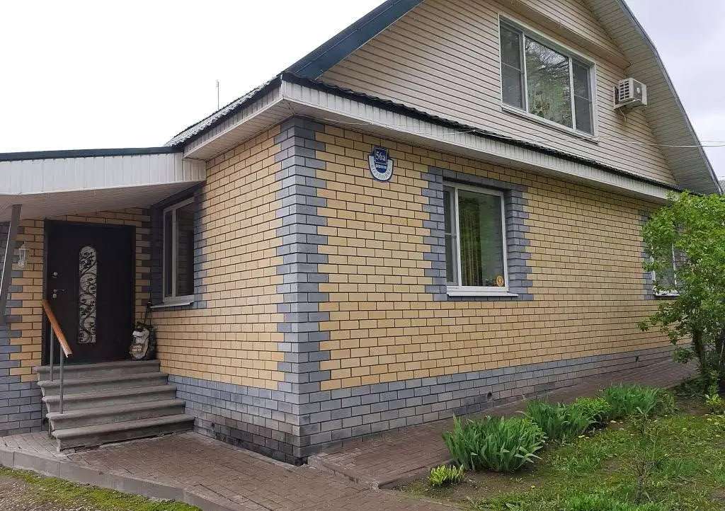 Продаю ДОМ, обл., Кмтовский район, Ройкинский сельсовет, дер.Козловка, дом 56а 265,00 м2