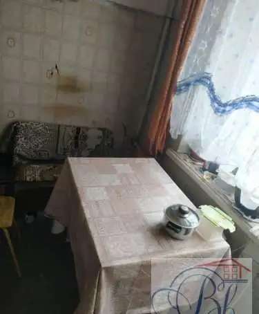 Продаются две комнаты из четырёх.