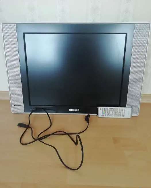 Продам телевизор PHILIPS диагональ 51 см б.у