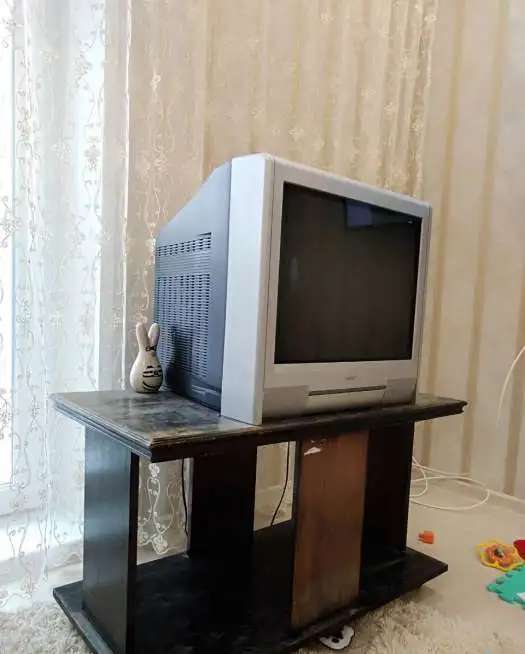 Продам телевизор