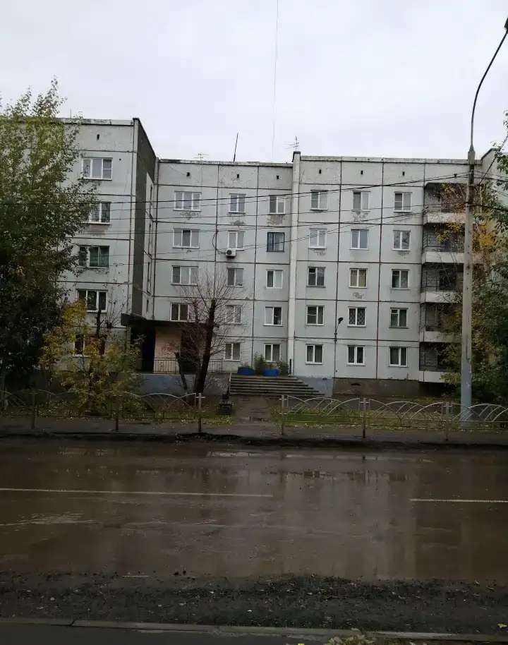 Продам комнату в общежитии: Красноярск ул. Львовская 50, 4/5 панельный дом, 12 кв.м. Состояние комнаты жилое,