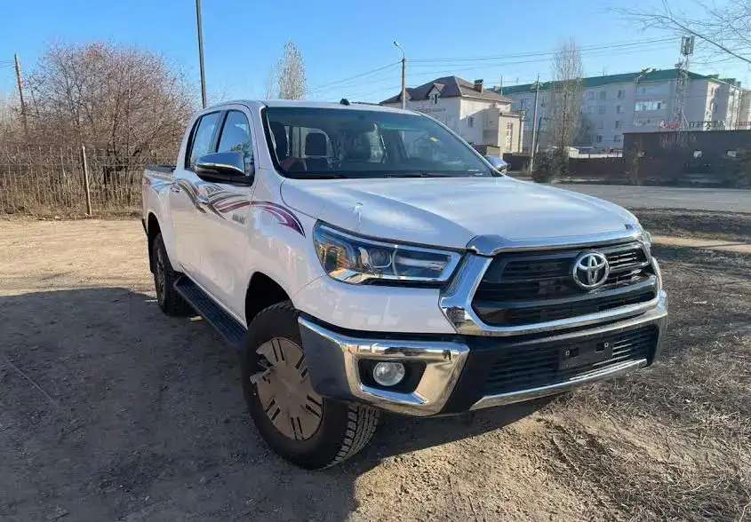 Toyota Hilux, 2022