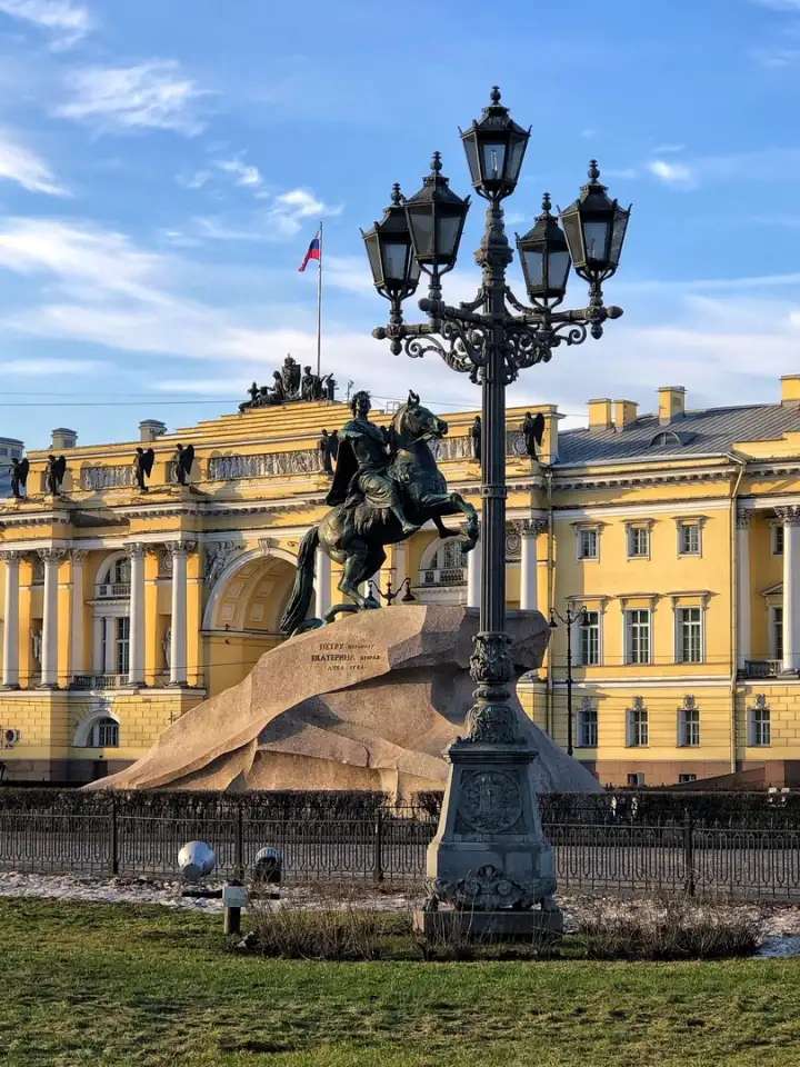 Куплю КОМНАТУ у хозяина в Санкт-Петербурге или Лен.области