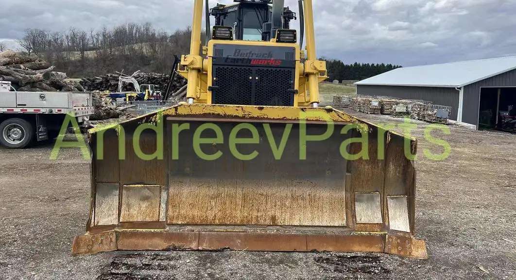 Продается бульдозер Komatsu D85EX-15