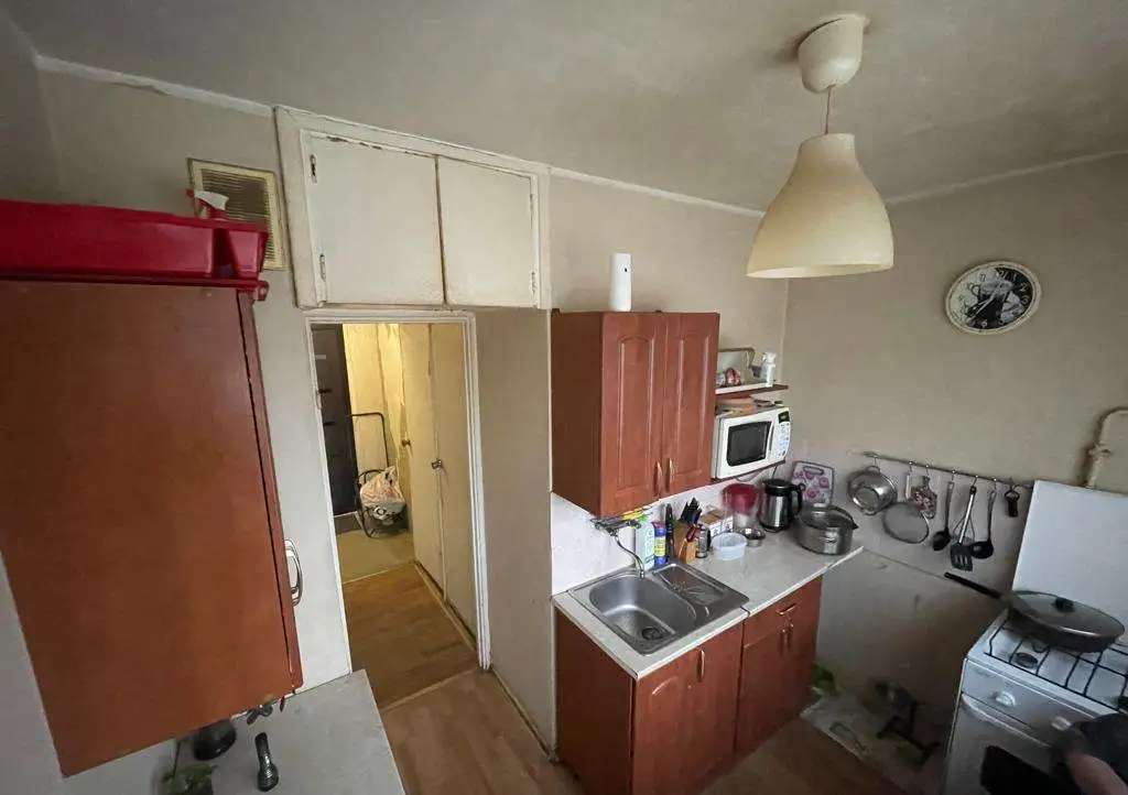 Продам комнату 3-х комнатной квартире, светлановский пр-кт д. 115 к.2