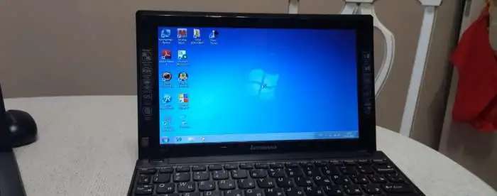 Ноутбук компьютер lenovo- S10-3