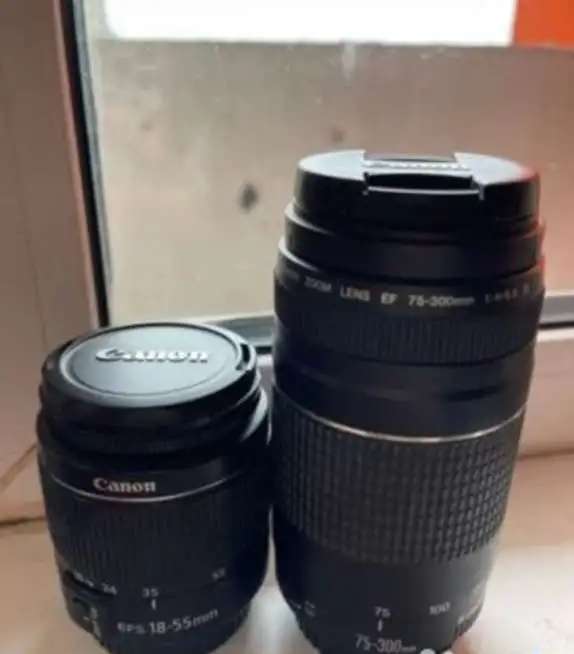 Зеркальный фотоаппаратCanob 1100D