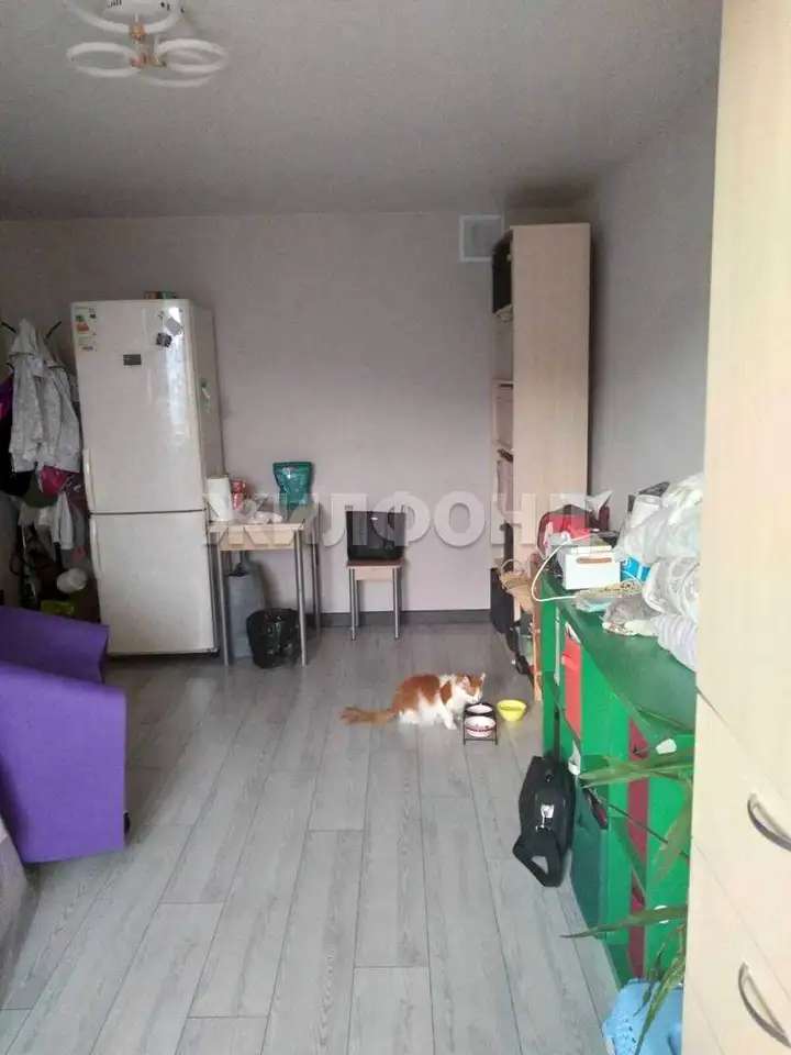 Продается комната 17 м2 в 6 ком.кв.