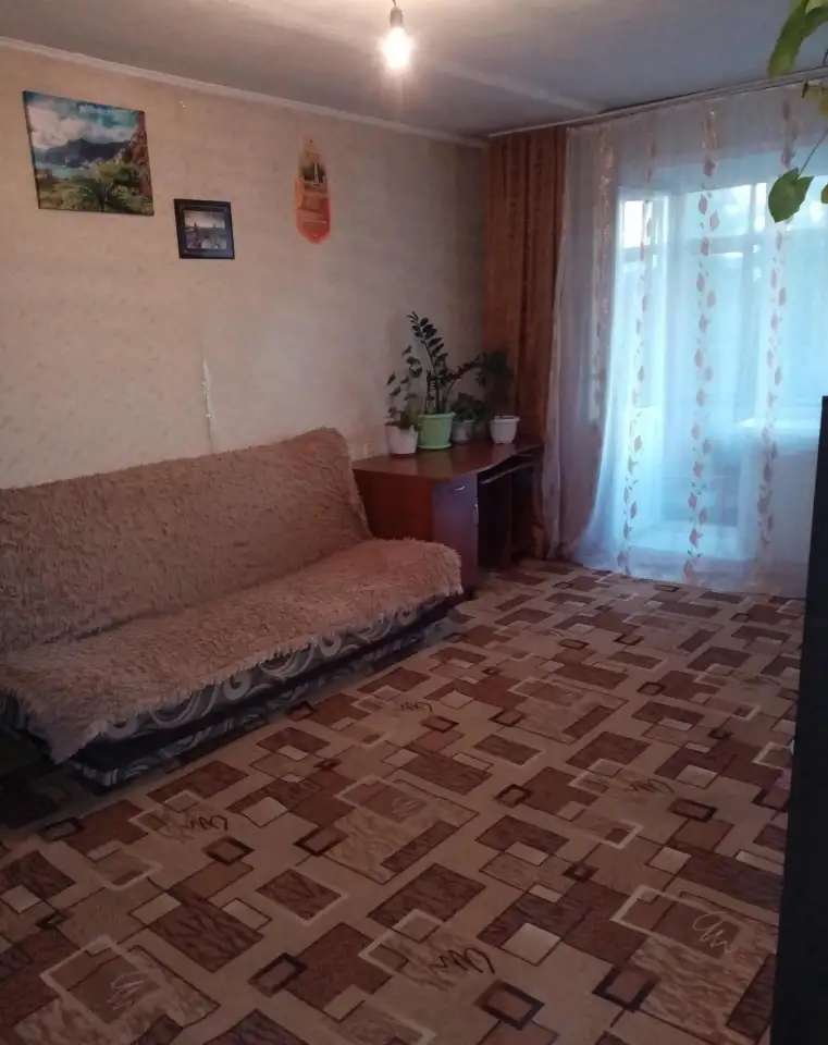 Комната в 2комн. коммунальной квартире на ул. Путейская Сортировка.