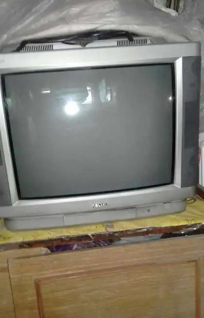Продам телевизор 