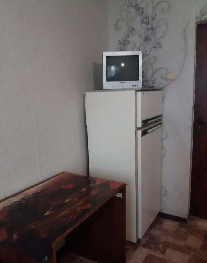 Сдам комнату, Титова 2