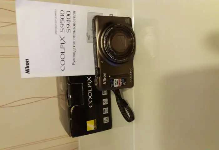 Продаю цифровую фотокамеру NICON
