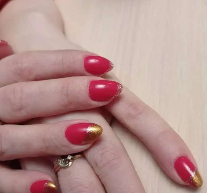 Маникюр