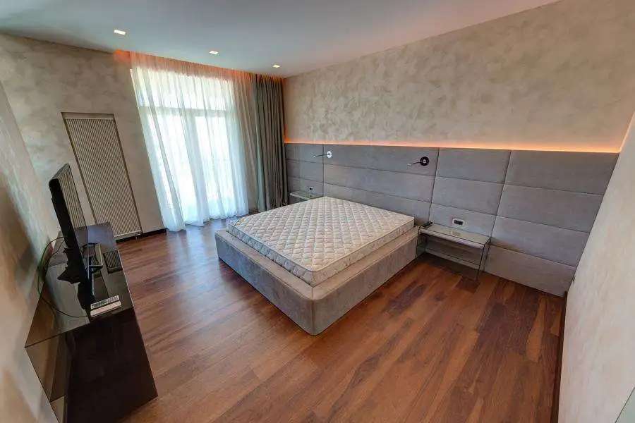 Таунхаус, Береговая 211к5
