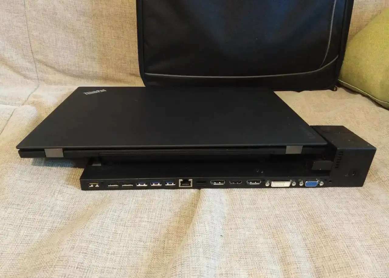 Ноутбук Lenovo ThinkPad T570 (16,256) + Докстанция