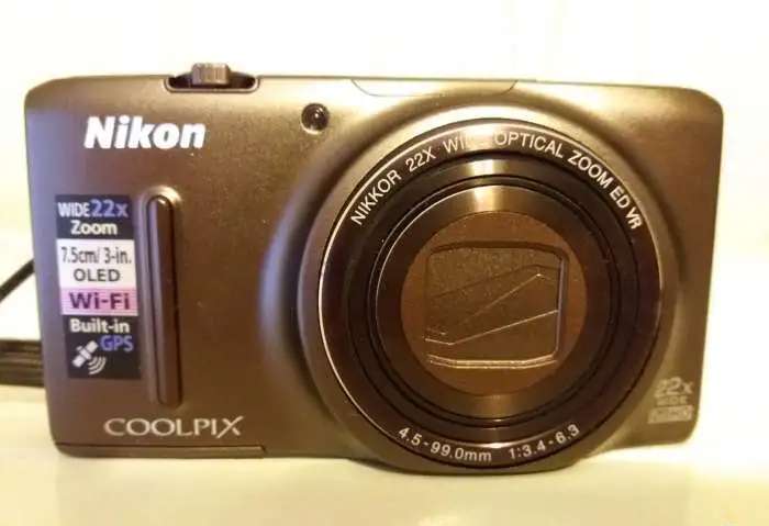 Продаю цифровую фотокамеру NICON
