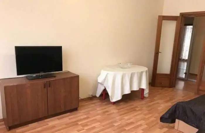 Бурнаковская посуточно квартира в новом микрорайоне