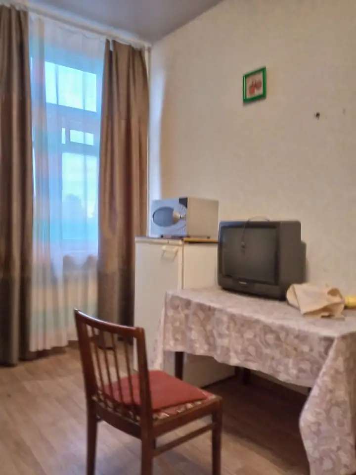 Сдам комнату на длительный срок, ул. Полярников д.13, кв.5