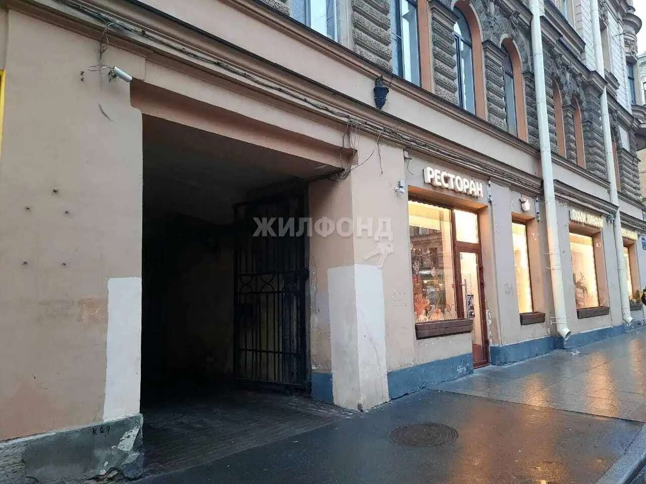 Продается комната 26.7 м2 в 4 ком.кв.