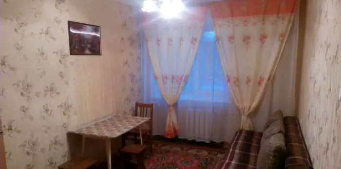 Срочно продам комнату секционного типа, ул. Ферганская,6