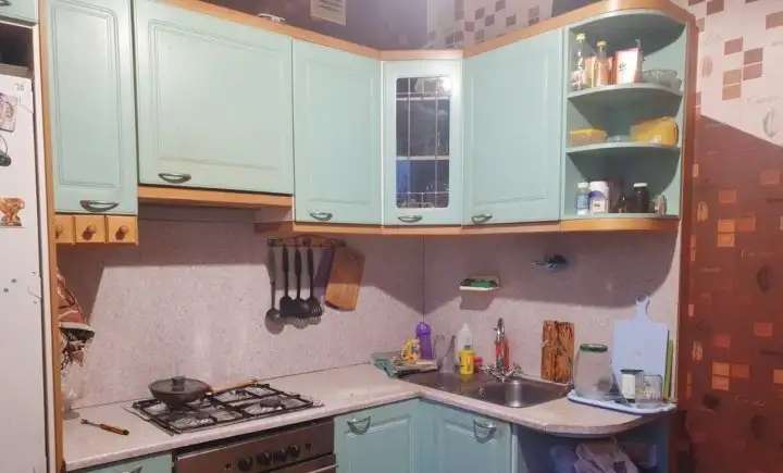комната на Большеохтинском 39 в аренду
