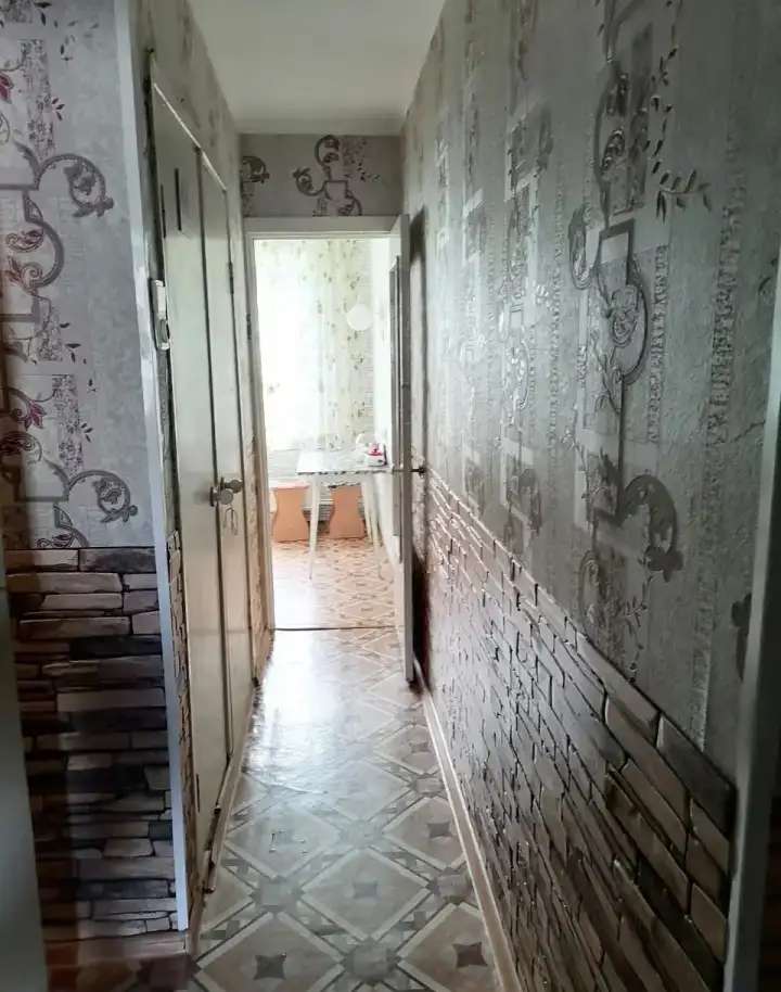 Продам комнату, улица Светлова 3