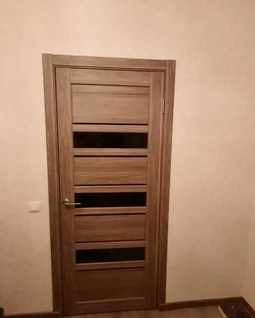 Установка межкомнатных дверей