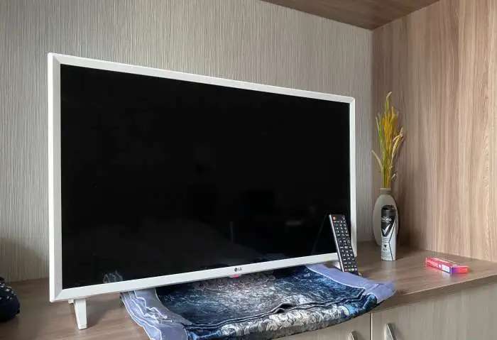 Продам тв lg