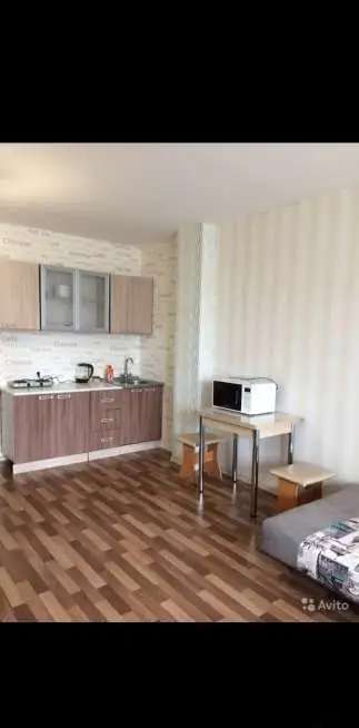 Сдам квартиру посуточно, Карамзина 18