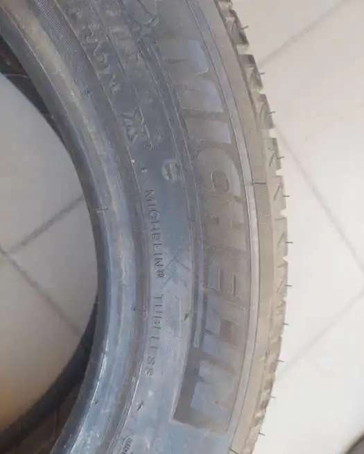 195/60/16 Michelin