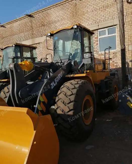 фронтальный погрузчик XCMG ZL50RU
