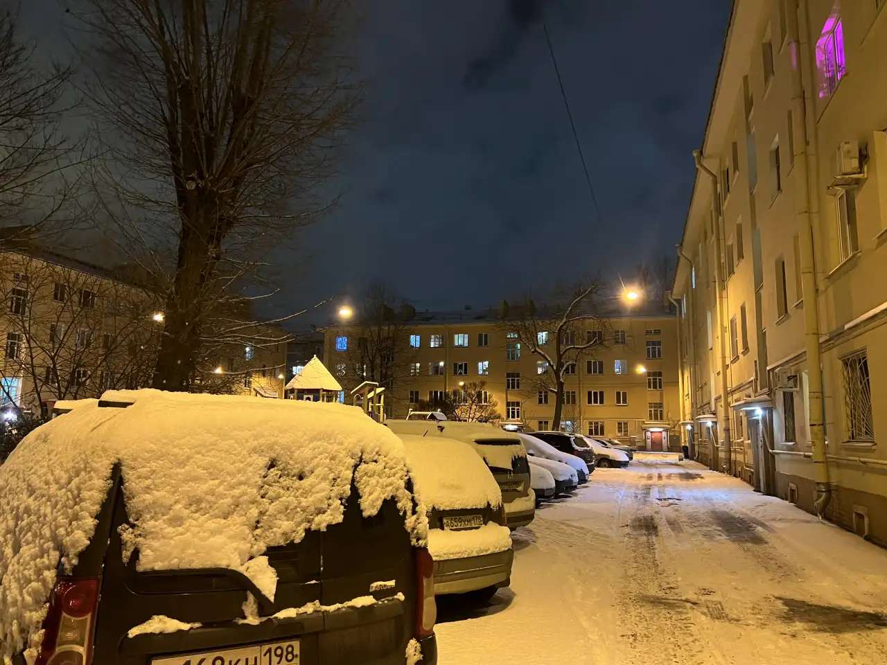 Сдам 2-х к.квартиру,Фарфоровская ул,22,метро Ломоносовская-8минут пешком