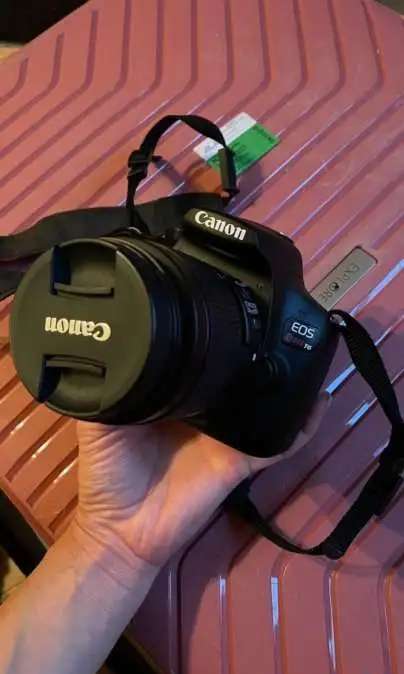 Зеркальный фотоаппарат Canon EOS Rebel T6