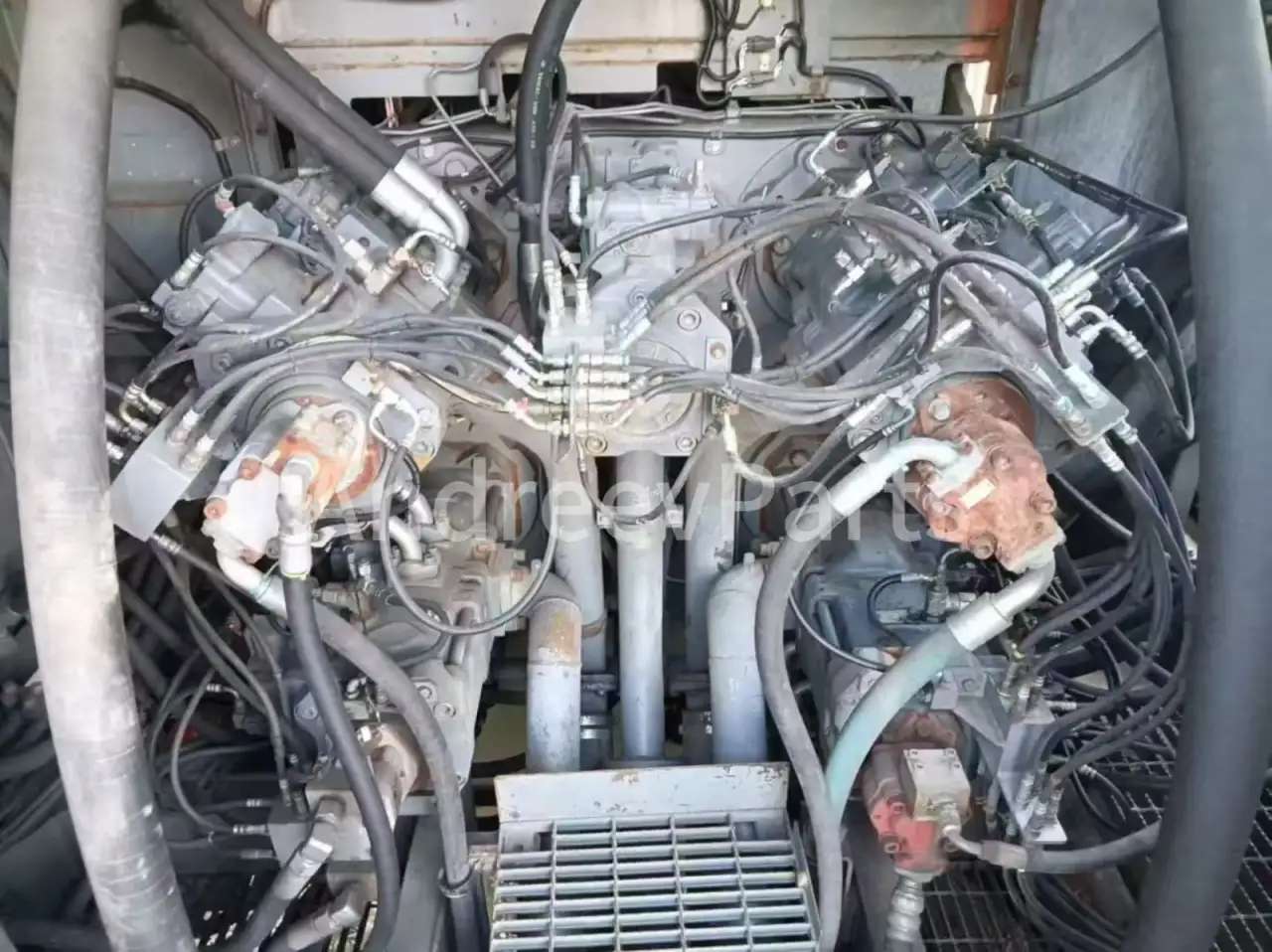 Карьерный экскаватор Hitachi EX3600