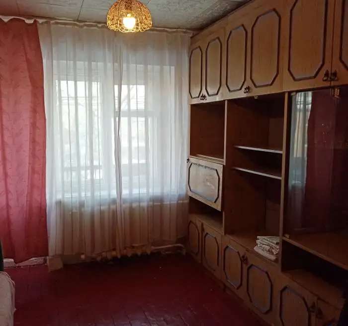 продам секционку, Быковского 9 а ,секция 30 ,комната 1