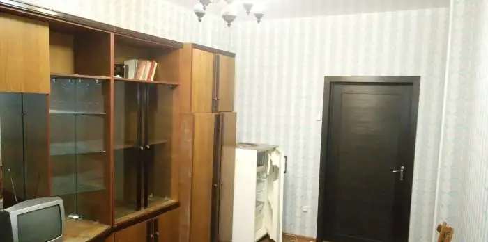 Комната в 2-к 15 м2, 3/5 эт., пр Ленина д 81 кв 9