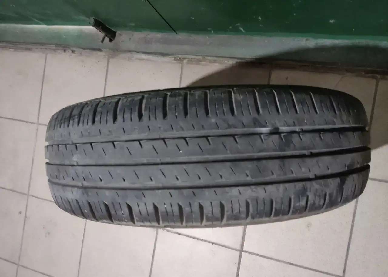 Продам шину Hankook Vantra LT 195/70 R15C. б/у, 1 шт
