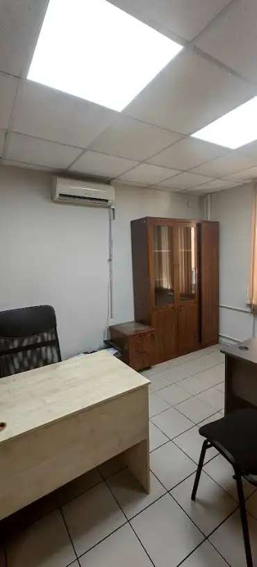 Офис 233м кв с мебелью и отдельным входом., Куйбышева 93 233,00 м2