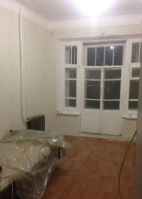 Продам Одну или Две Комнаты в квартире у ст. м. Петроградская СПб